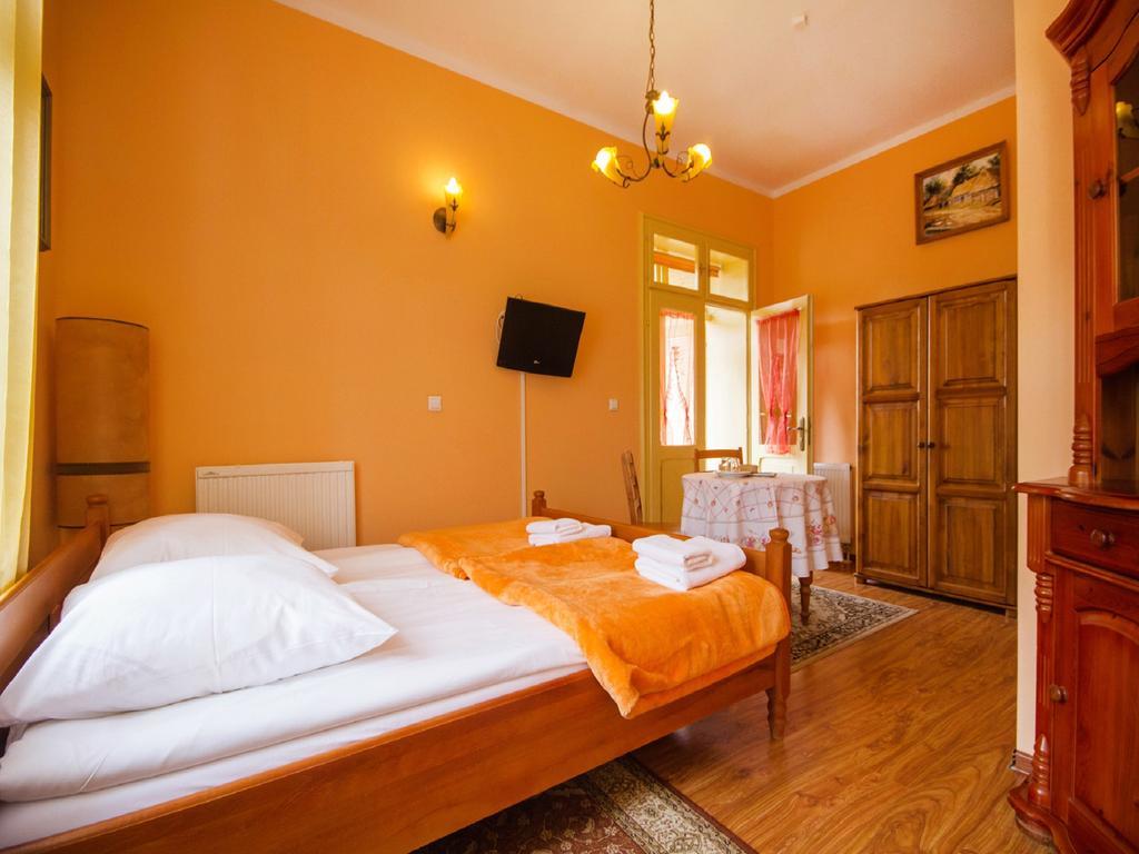 Willa Jagniatkow Bed and Breakfast Exteriör bild