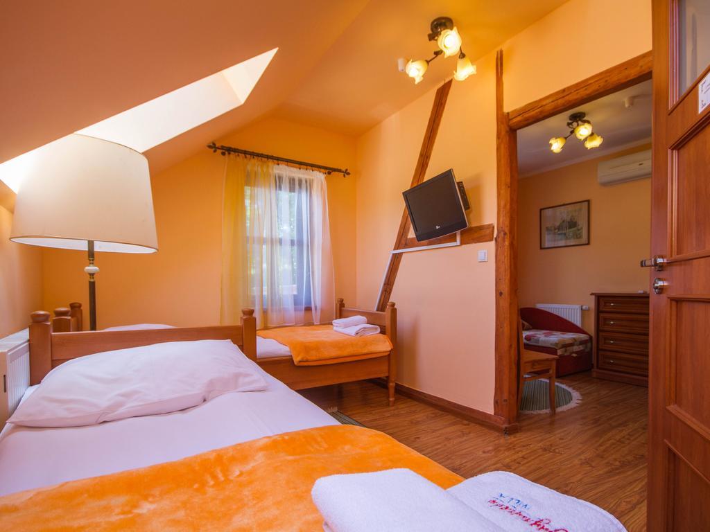 Willa Jagniatkow Bed and Breakfast Exteriör bild